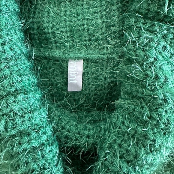 🌸2/$25 Mint Eyelash Green St. Patrick’s Day Turtleneck Sweater Balloon Sleeves - Picture 3 of 5